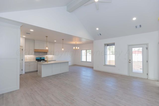 3811 NE 10TH Avenue, Amarillo, TX 79107