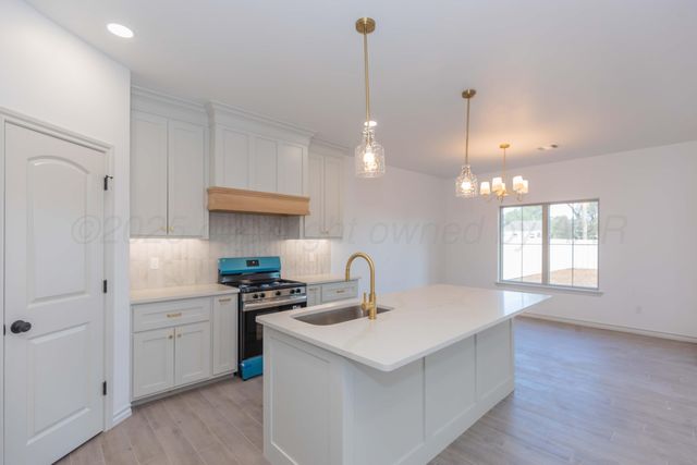 3811 NE 10TH Avenue, Amarillo, TX 79107