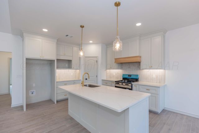 3811 NE 10TH Avenue, Amarillo, TX 79107