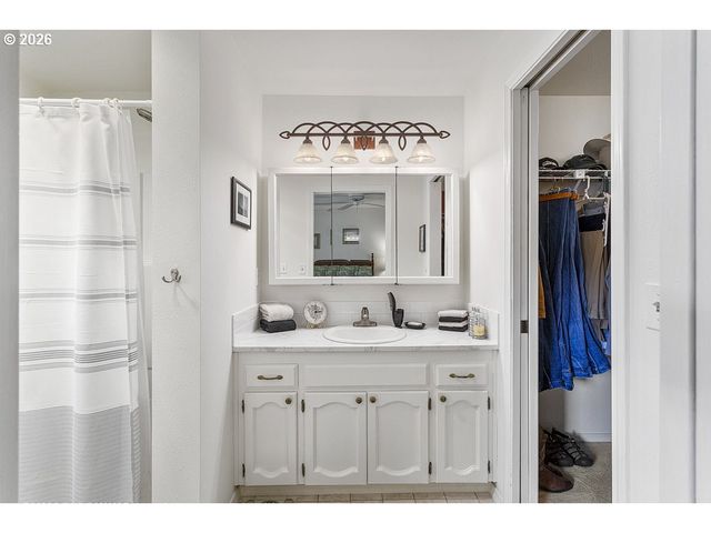 3788 Se 25TH St, Gresham, OR 97080