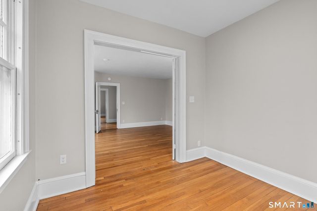 219-221 Jordan Lane, Wethersfield, CT 06109