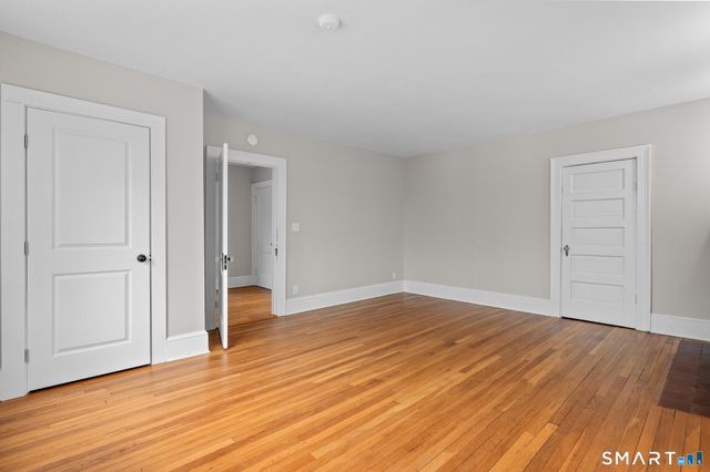 219-221 Jordan Lane, Wethersfield, CT 06109