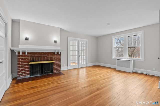 219-221 Jordan Lane, Wethersfield, CT 06109