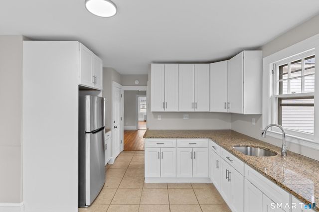 219-221 Jordan Lane, Wethersfield, CT 06109