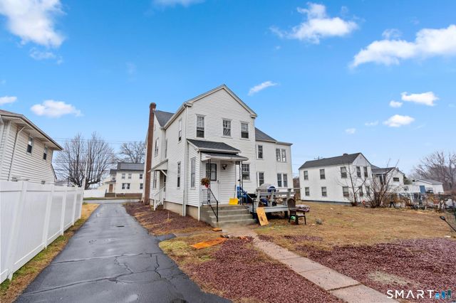 219-221 Jordan Lane, Wethersfield, CT 06109