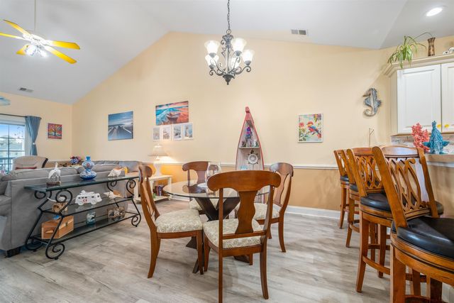 4820 Magnolia Lake Dr Apt 403, Myrtle Beach, SC 29577