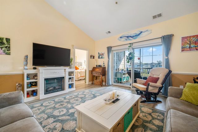 4820 Magnolia Lake Dr Apt 403, Myrtle Beach, SC 29577