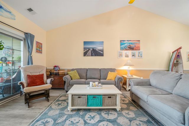 4820 Magnolia Lake Dr Apt 403, Myrtle Beach, SC 29577