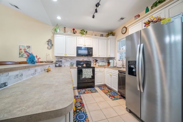 4820 Magnolia Lake Dr Apt 403, Myrtle Beach, SC 29577
