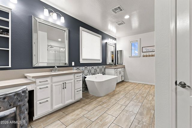 1477 W SEA FOG Drive, Gilbert, AZ 85233