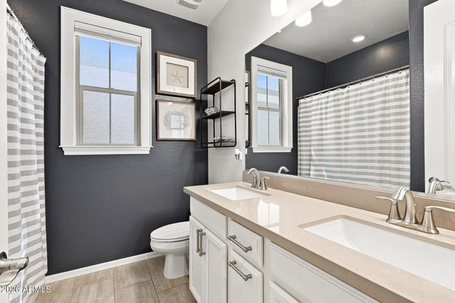 1477 W SEA FOG Drive, Gilbert, AZ 85233