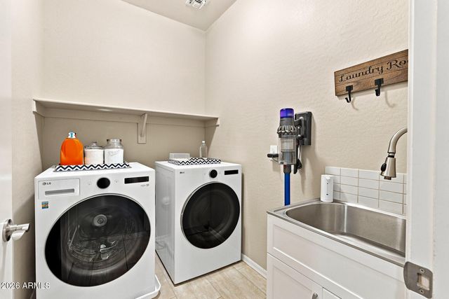 1477 W SEA FOG Drive, Gilbert, AZ 85233