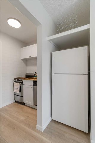 3505 LONGMEADOW 3, Sarasota, FL 34235
