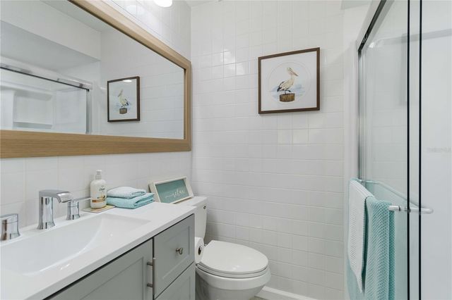 3505 LONGMEADOW 3, Sarasota, FL 34235