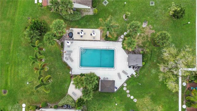3505 LONGMEADOW 3, Sarasota, FL 34235