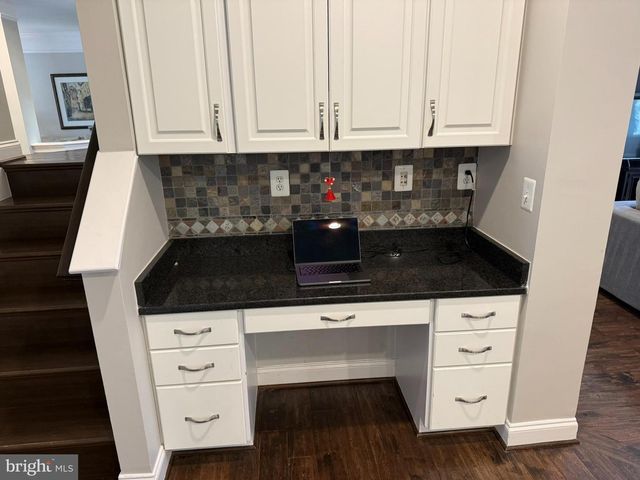 43850 KITTIWAKE DR, Leesburg, VA 20176