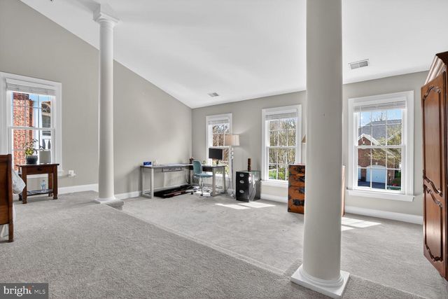 43850 KITTIWAKE DR, Leesburg, VA 20176