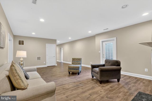 43850 KITTIWAKE DR, Leesburg, VA 20176