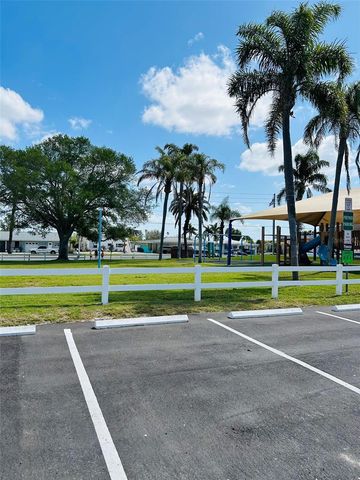 18218 SUNSET BOULEVARD A, St Petersburg, FL 33708