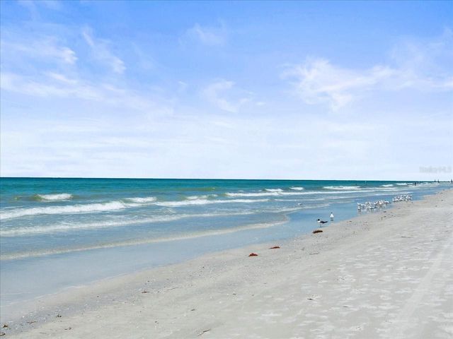 18218 SUNSET BOULEVARD A, St Petersburg, FL 33708