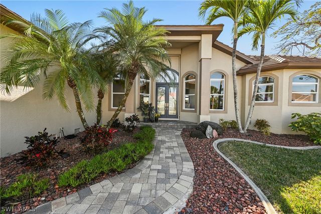 8491 Southwind Bay CIR, Fort Myers, FL 33908