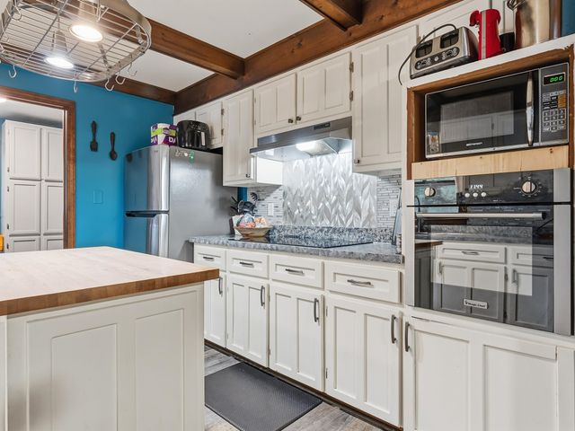 1030 Airport Drive, East Tawas, MI 48730