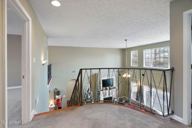 3201 E Woodland Trace, Southaven, MS 38672