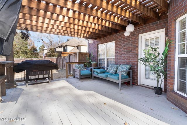 3201 E Woodland Trace, Southaven, MS 38672