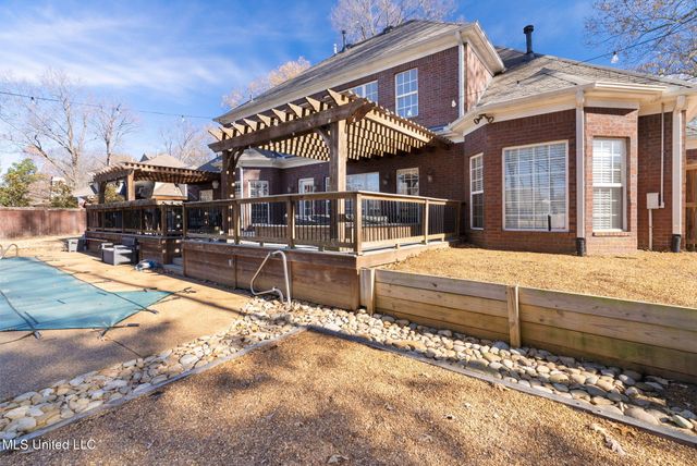 3201 E Woodland Trace, Southaven, MS 38672