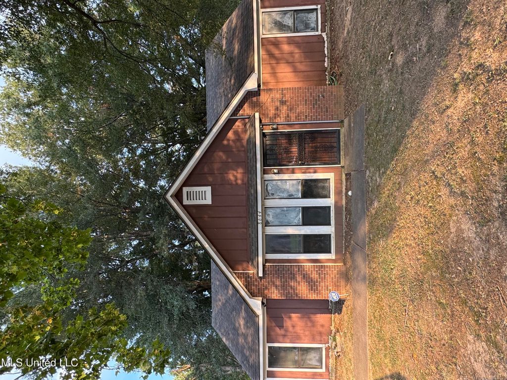 8644 Woodbine Drive, Southaven, MS 38671