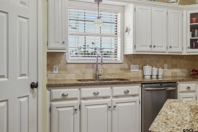 15721 CR 431, Lindale, TX 75771