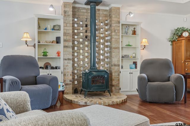 15721 CR 431, Lindale, TX 75771