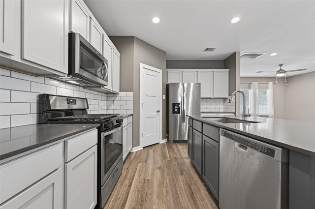 14265 Wonder Lake Lane, Conroe, TX 77384