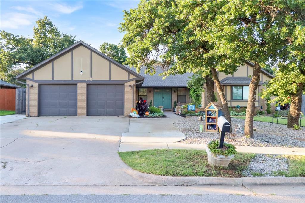 4213 NE 143rd Street, Edmond, OK 73013