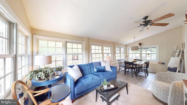 21539 OATLANDS RD, Aldie, VA 20105