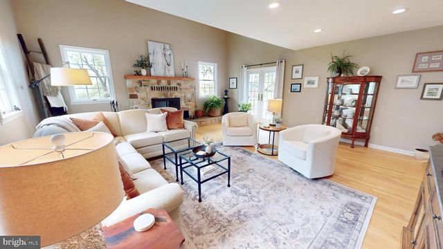 21539 OATLANDS RD, Aldie, VA 20105