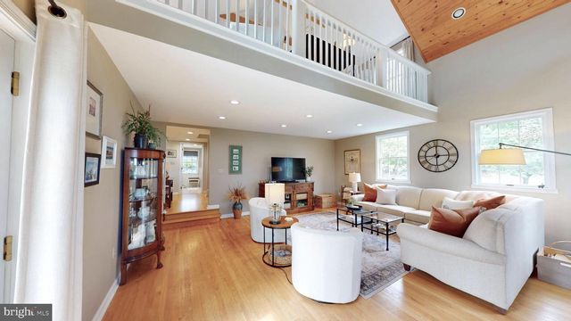 21539 OATLANDS RD, Aldie, VA 20105