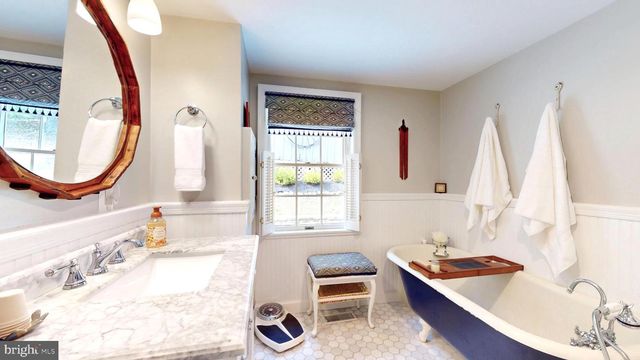 21539 OATLANDS RD, Aldie, VA 20105