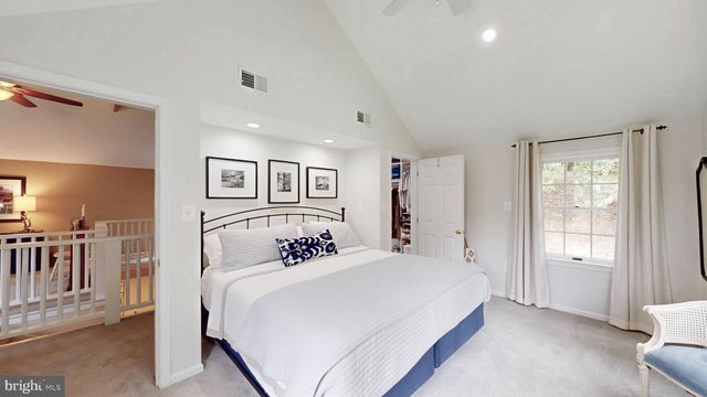 21539 OATLANDS RD, Aldie, VA 20105