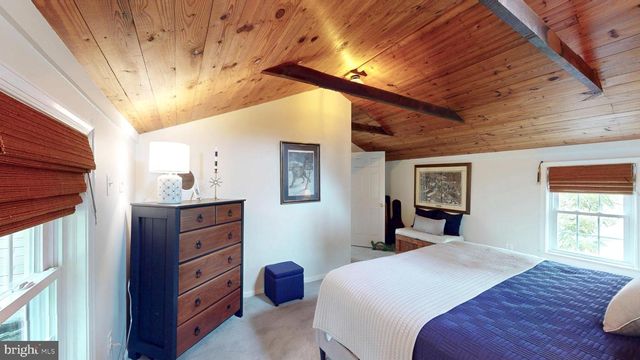 21539 OATLANDS RD, Aldie, VA 20105