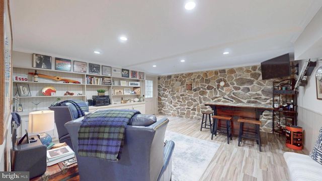 21539 OATLANDS RD, Aldie, VA 20105