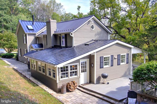 21539 OATLANDS RD, Aldie, VA 20105