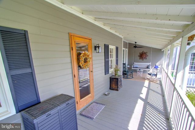 21539 OATLANDS RD, Aldie, VA 20105