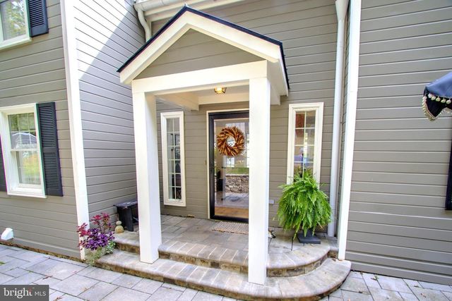 21539 OATLANDS RD, Aldie, VA 20105