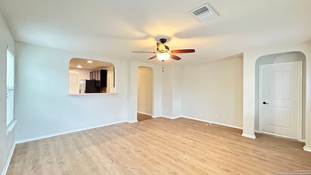11523 N PEAK, San Antonio, TX 78245