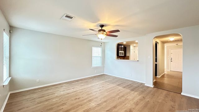 11523 N PEAK, San Antonio, TX 78245