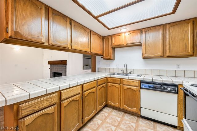 4340 Sanderling Circle 78, Las Vegas, NV 89103