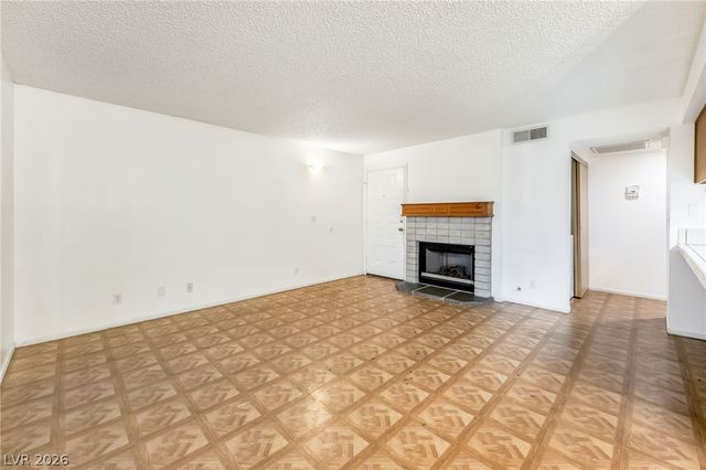 4340 Sanderling Circle 78, Las Vegas, NV 89103