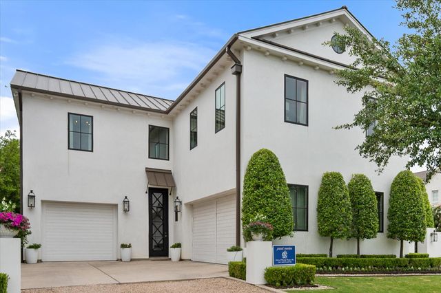 3824 Bishops Flower Road, Fort Worth, TX 76109