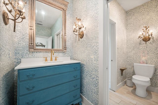 3824 Bishops Flower Road, Fort Worth, TX 76109